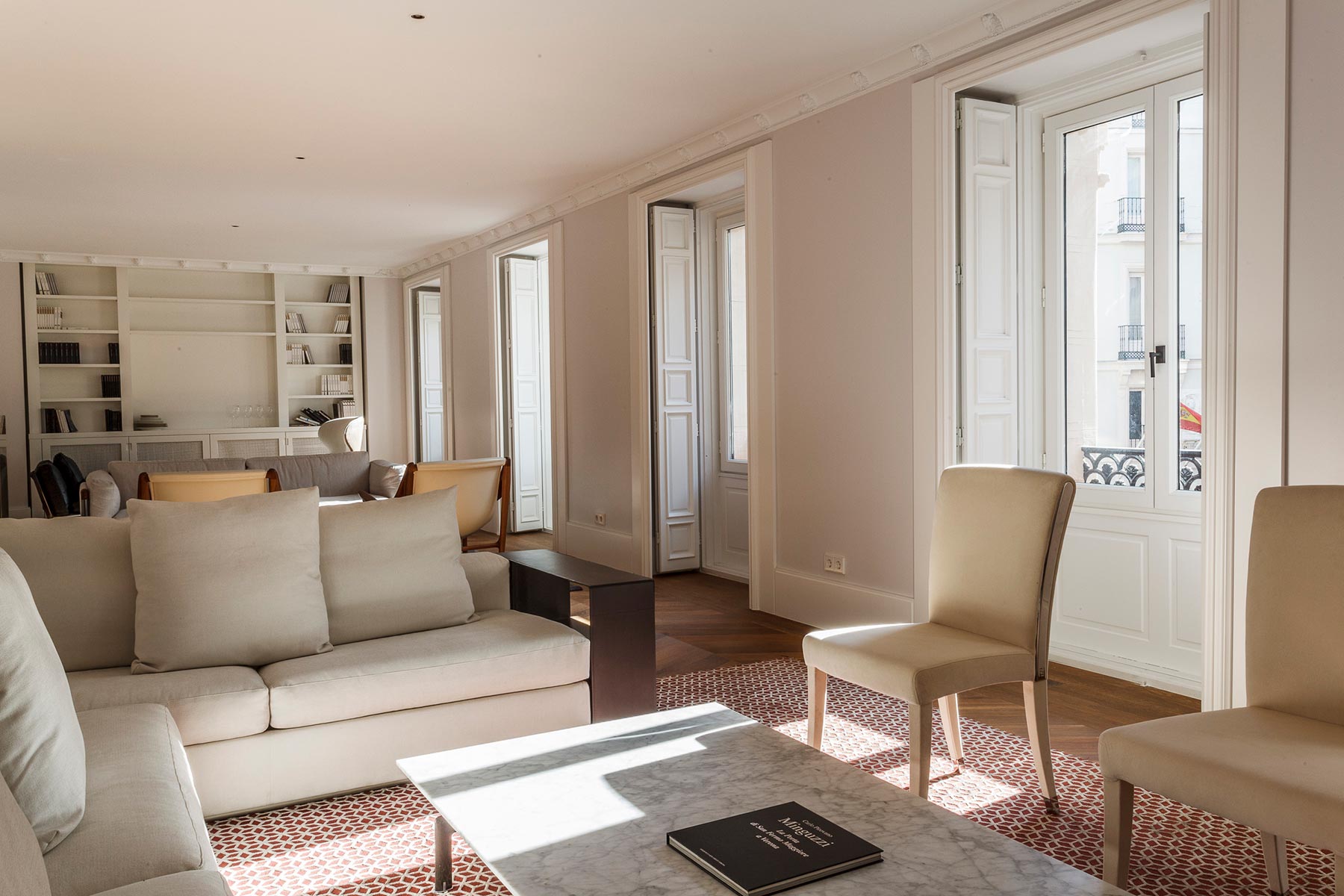 Zorrilla 19 residences - Arvo arquitectura | © Miguel Santesmases Zorrilla 19 residences - Arvo arquitectura | © Miguel Santesmases